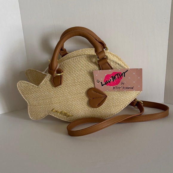 Betsey Johnson Handbags - ☀️Betsey Johnson Cream Straw Fish Mini Bag